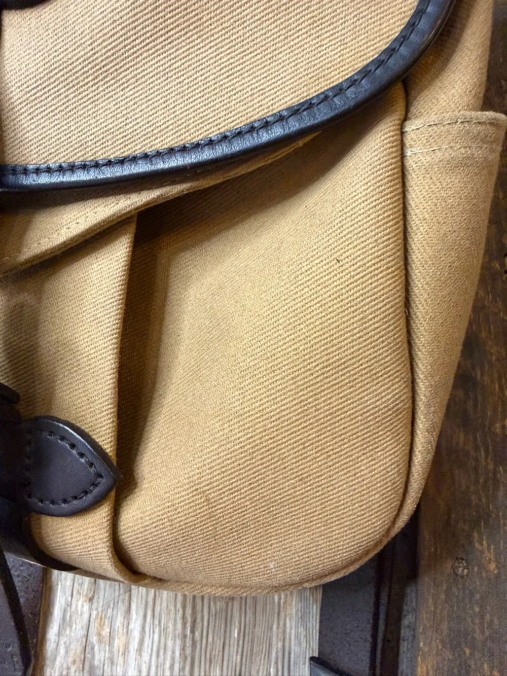 Filson Small Rugged Twill Field Bag Khaki/Leather Made in USA - Picture 4 of 16